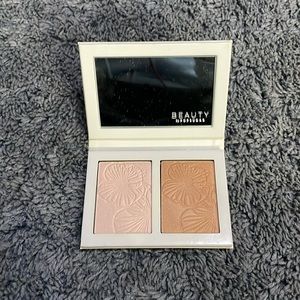 NWT beauty by popsugar highlighter